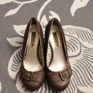 Brown American eagle wedge heel shoes